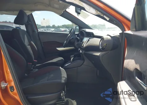 2019 Nissan Kicks Sr из США, поврежденный, VIN 3N1CP5CU1KL506322